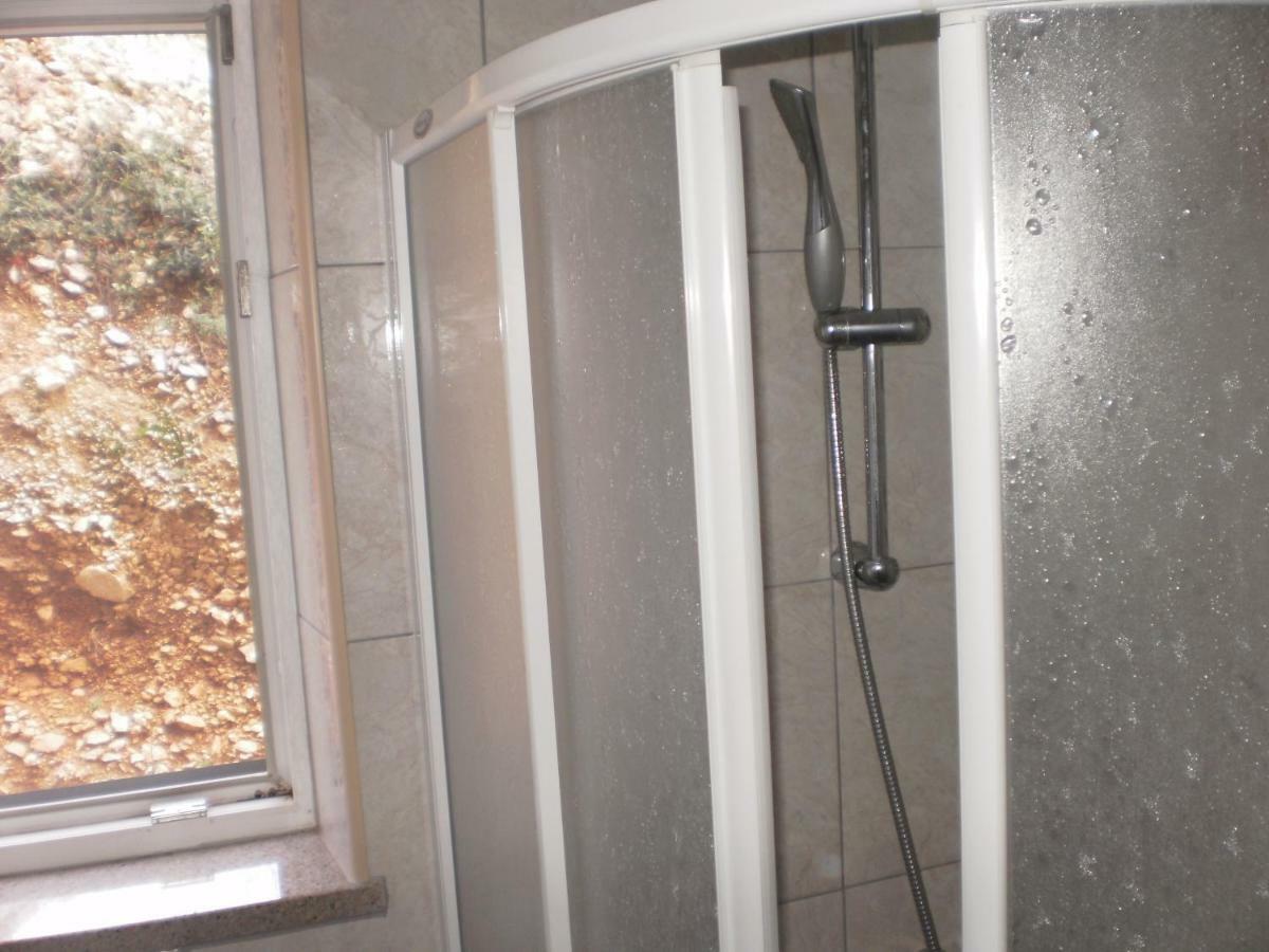 Apartman Ana Omiš Zewnętrze zdjęcie
