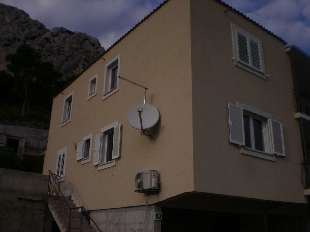 Apartman Ana Omiš Zewnętrze zdjęcie